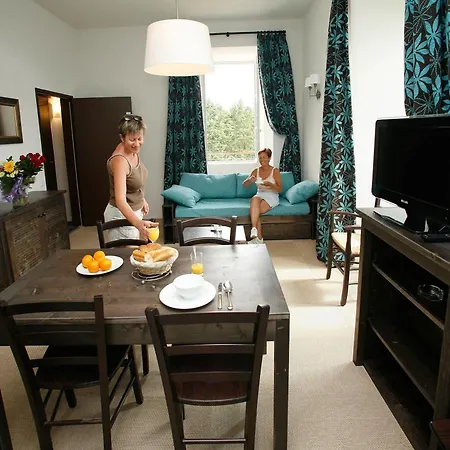 Prestige Odalys Le Chateau De Keraveon Aparthotel