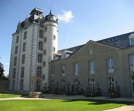 Aparthotel Prestige Odalys Le Chateau De Keraveon 4*